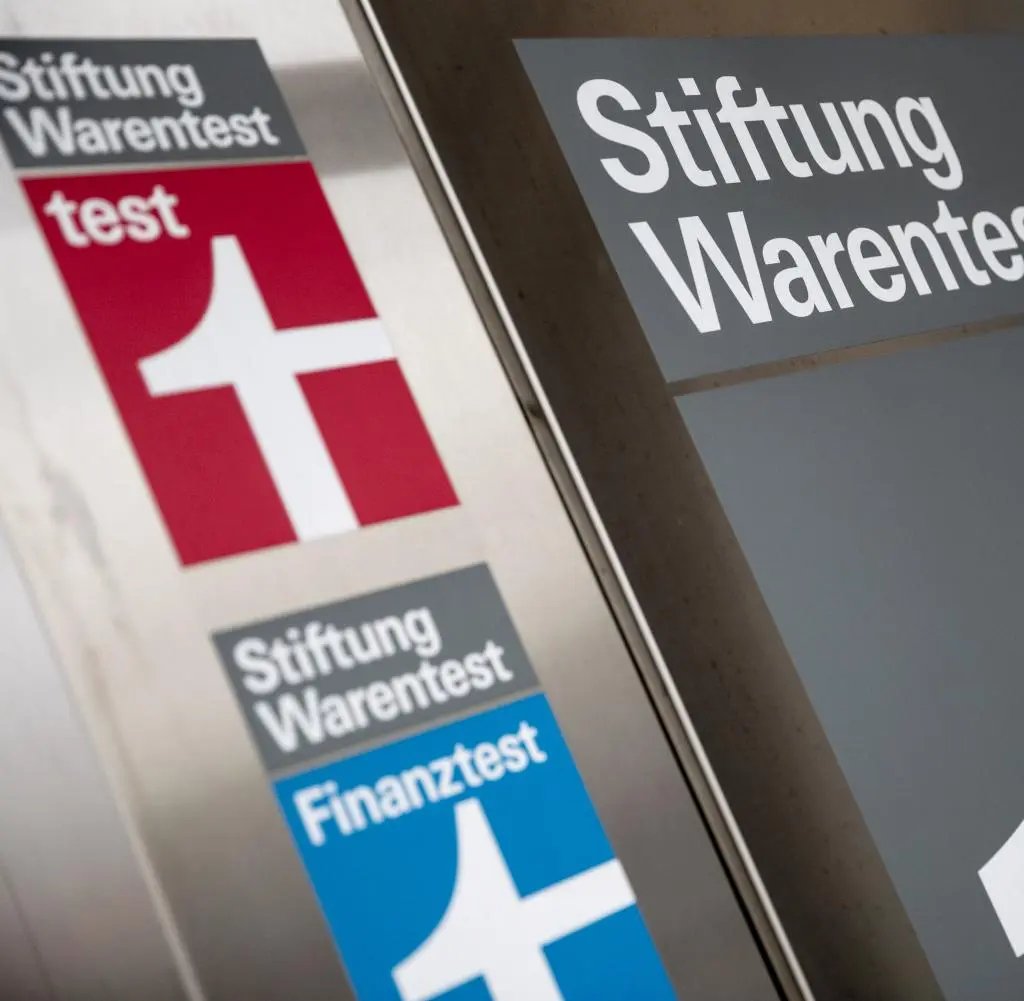 Come riconoscere le recensioni dubbie dei clienti - Stiftung Warentest