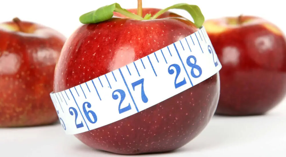 La pectina di mele per la perdita di peso. La pectina rallenta lo svuotamento dello stomaco, inibisce la digestione dei grassi e fa sentire sazi più a lungo.